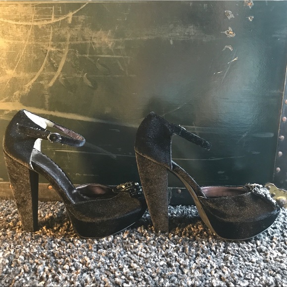 Velvet NYE Holiday Pumps High Heels Black - Picture 4 of 8